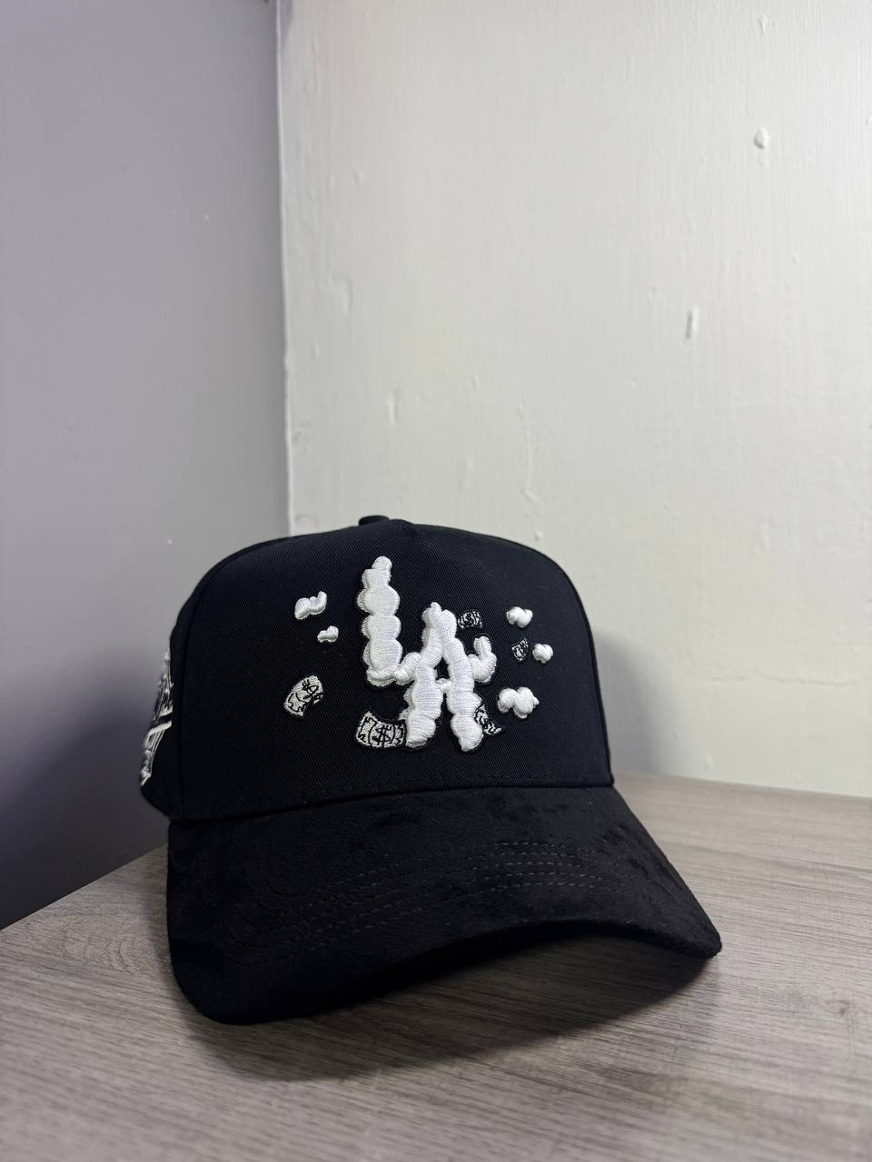 GORRA 31 HATS LA MONEY CLOUDS BLACK VERSION